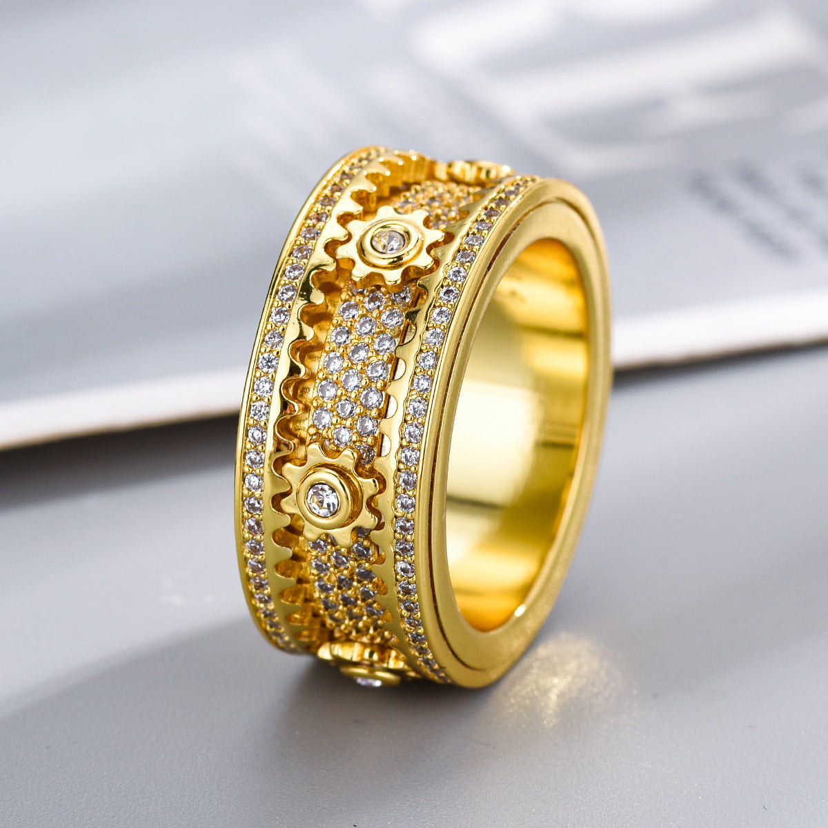Rotating Diamond Gear Ring
