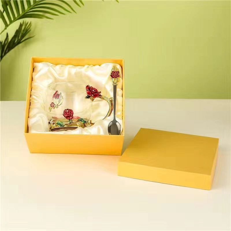 Decorative Rose Pattern Glass Cup with Lid